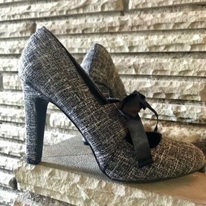 Kelly & Katie tweed bow pump heels, size 8.5